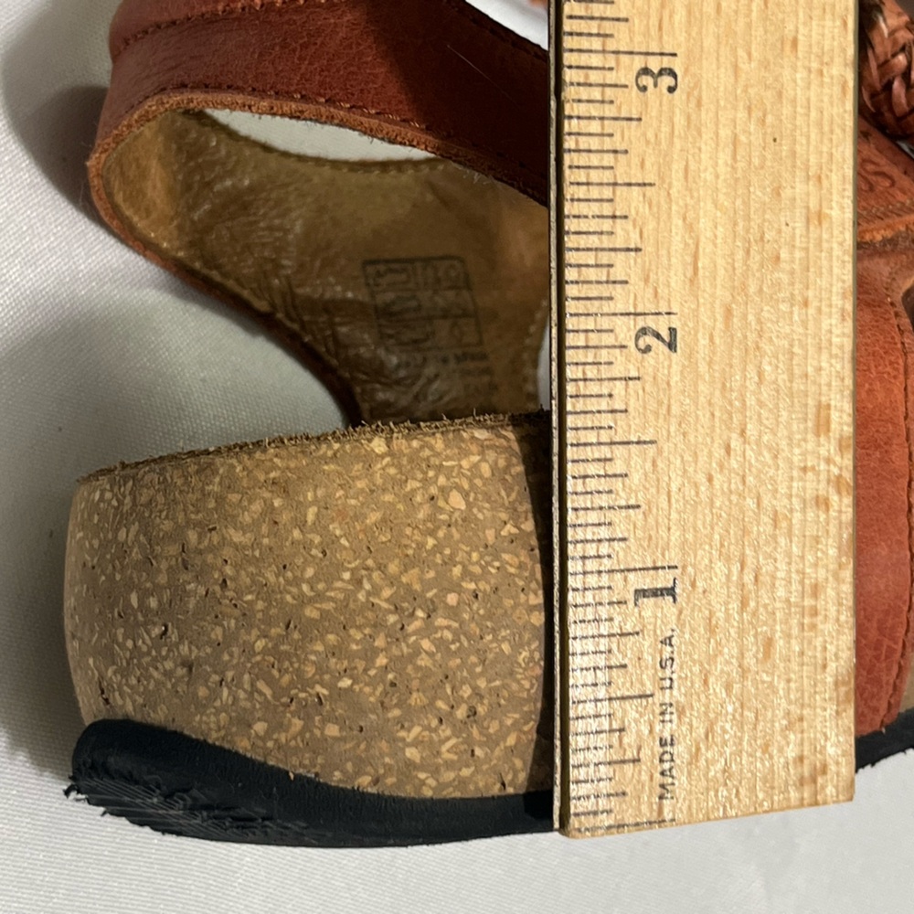 Taos Trulie Sandals Women’s 8-8.5/39 Cork Footbed Woven Leather Straps - Picture 9 of 11